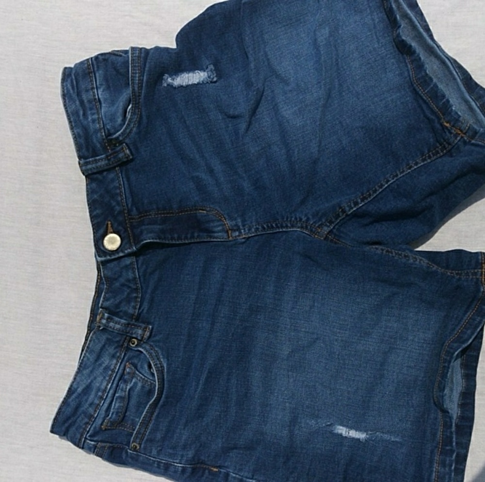 Jean Shorts w/ Rips
